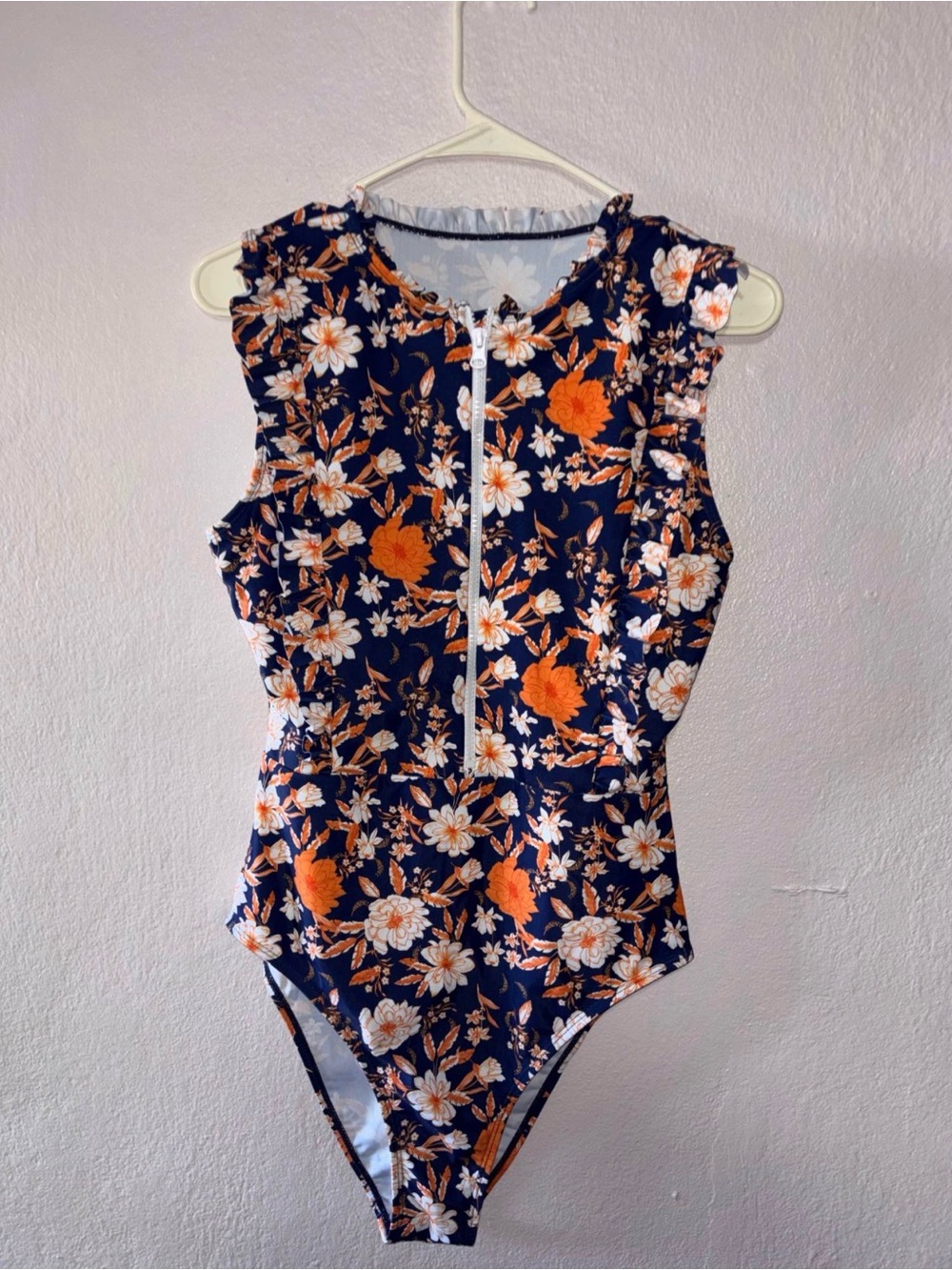 Bathing suit - Picture 2 of 3